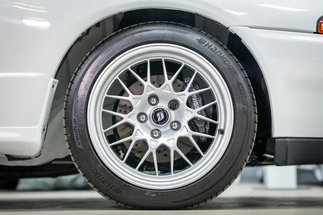 Nissan Skyline R32 GT-R Vspec - Complete OEM Restoration, foto 7