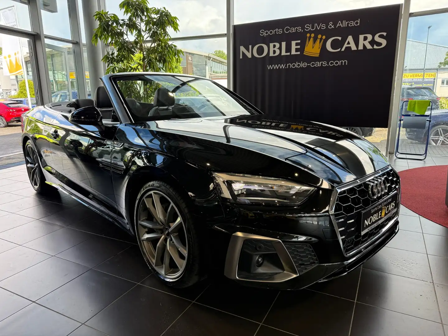 Audi A5 Cabriolet 40 TFSI S line RFK LED NAVI Schwarz - 1