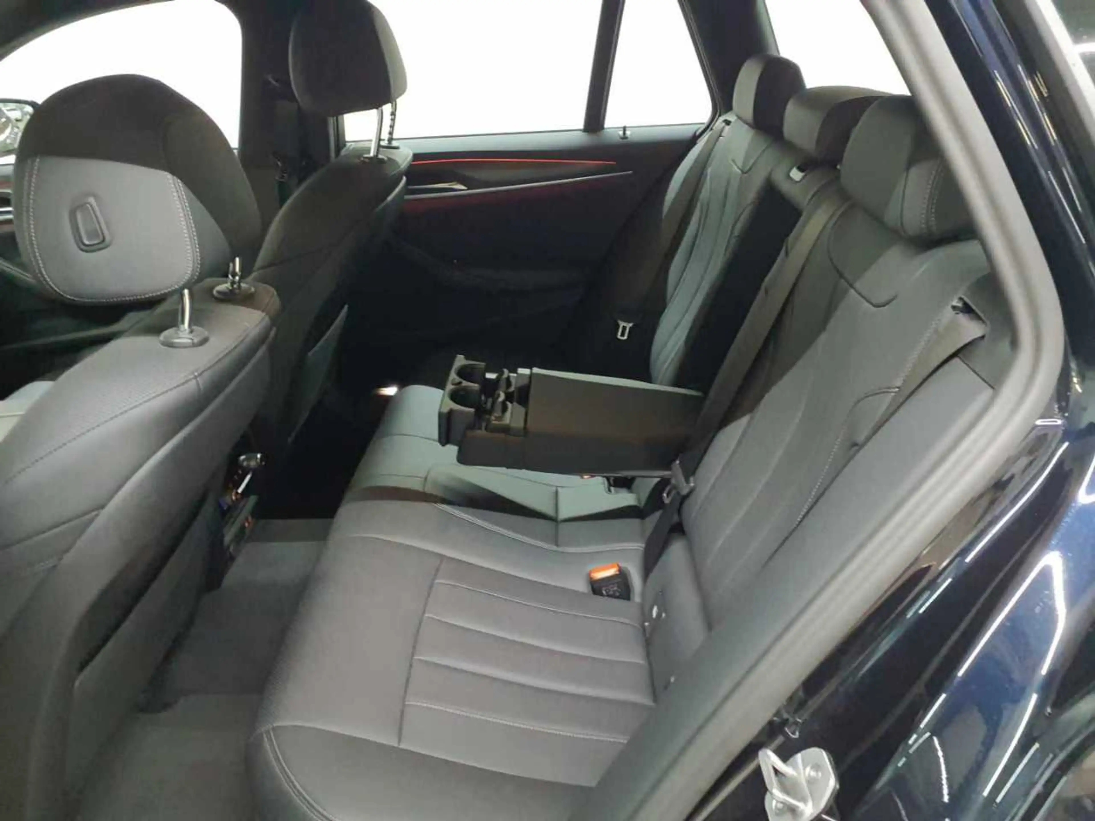 BMW 520 520i Touring Aut. M Sport Navi Leder — photo 14