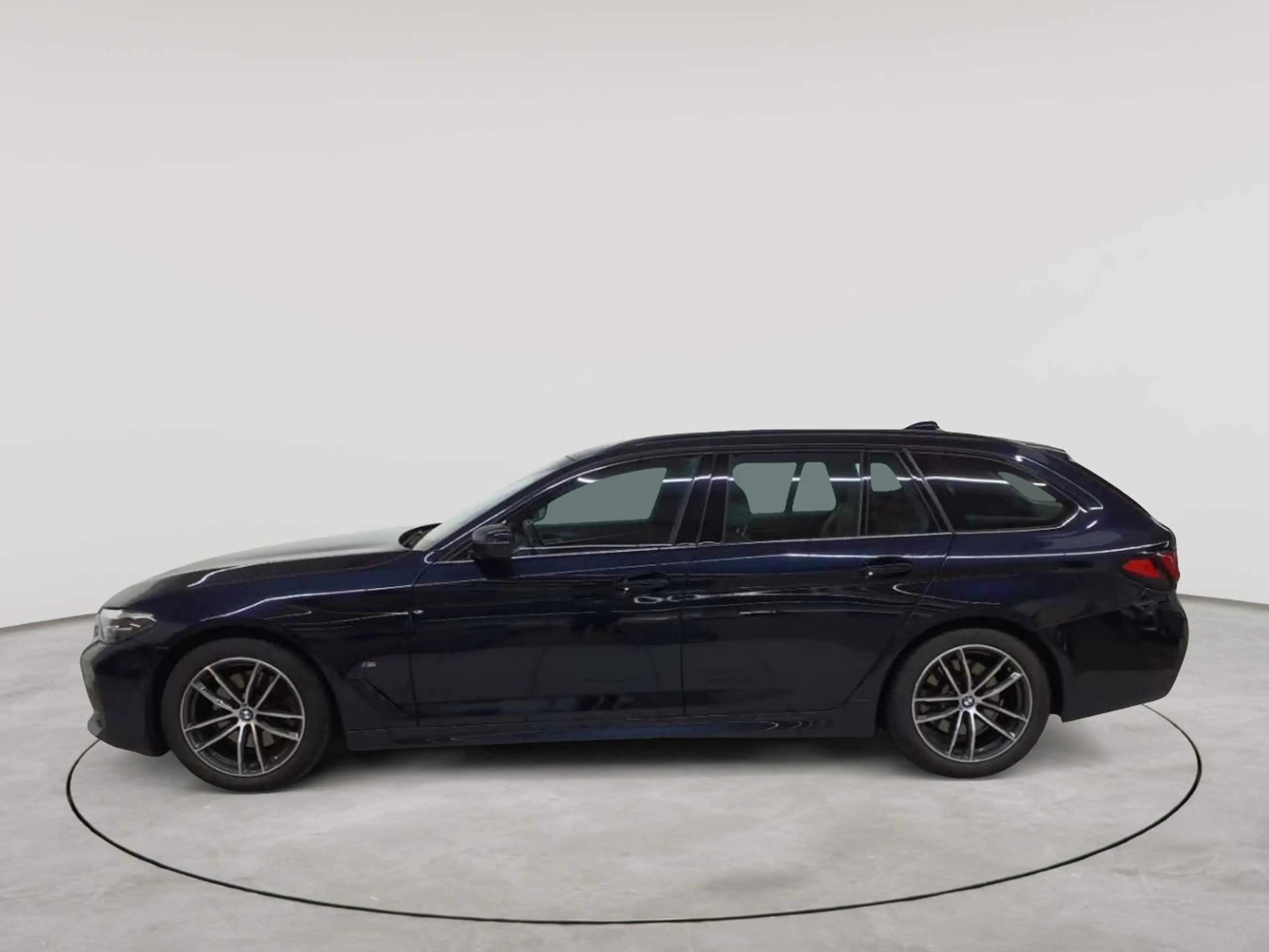 BMW 520 520i Touring Aut. M Sport Navi Leder — photo 6