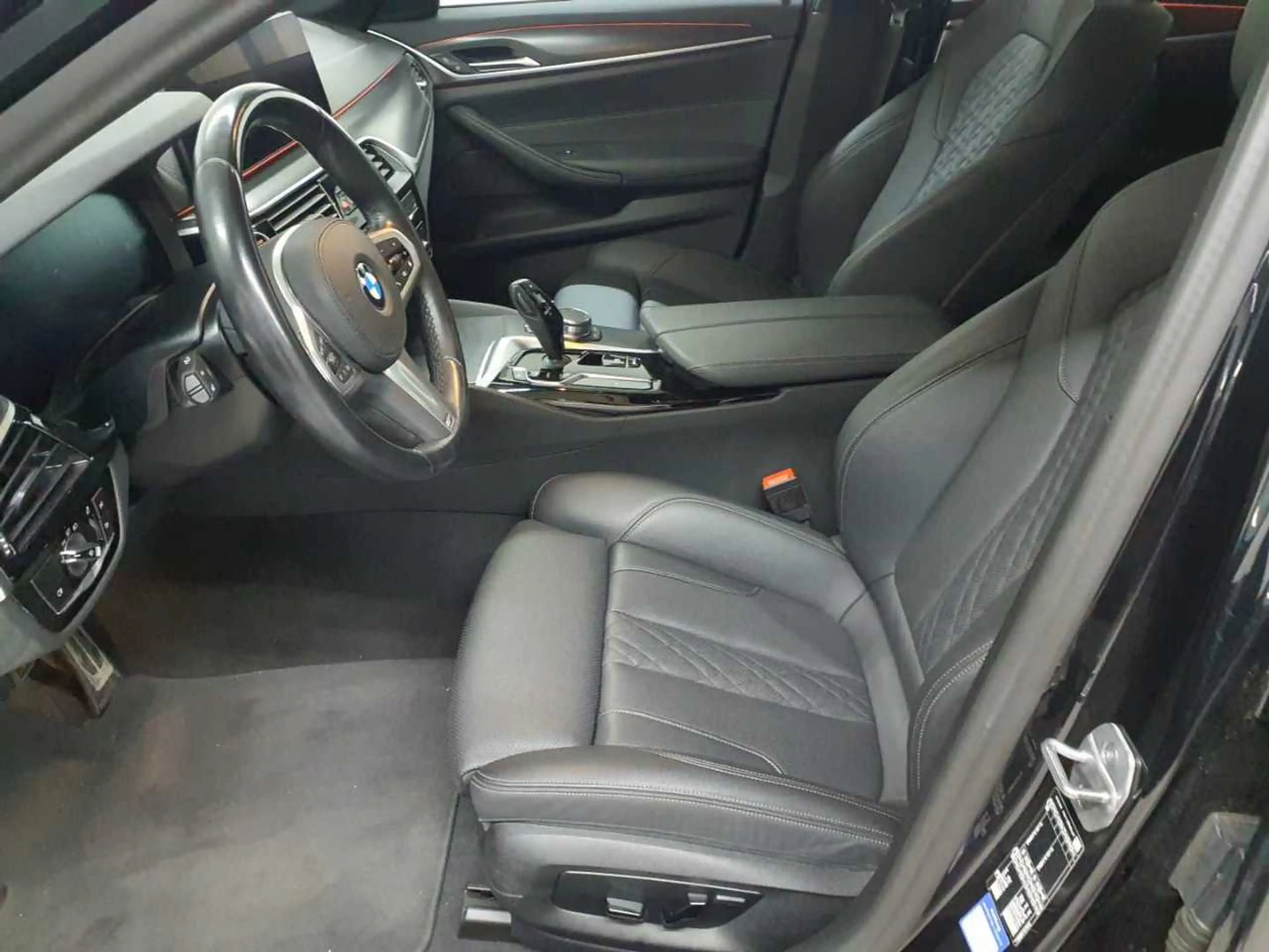 BMW 520 520i Touring Aut. M Sport Navi Leder — photo 8