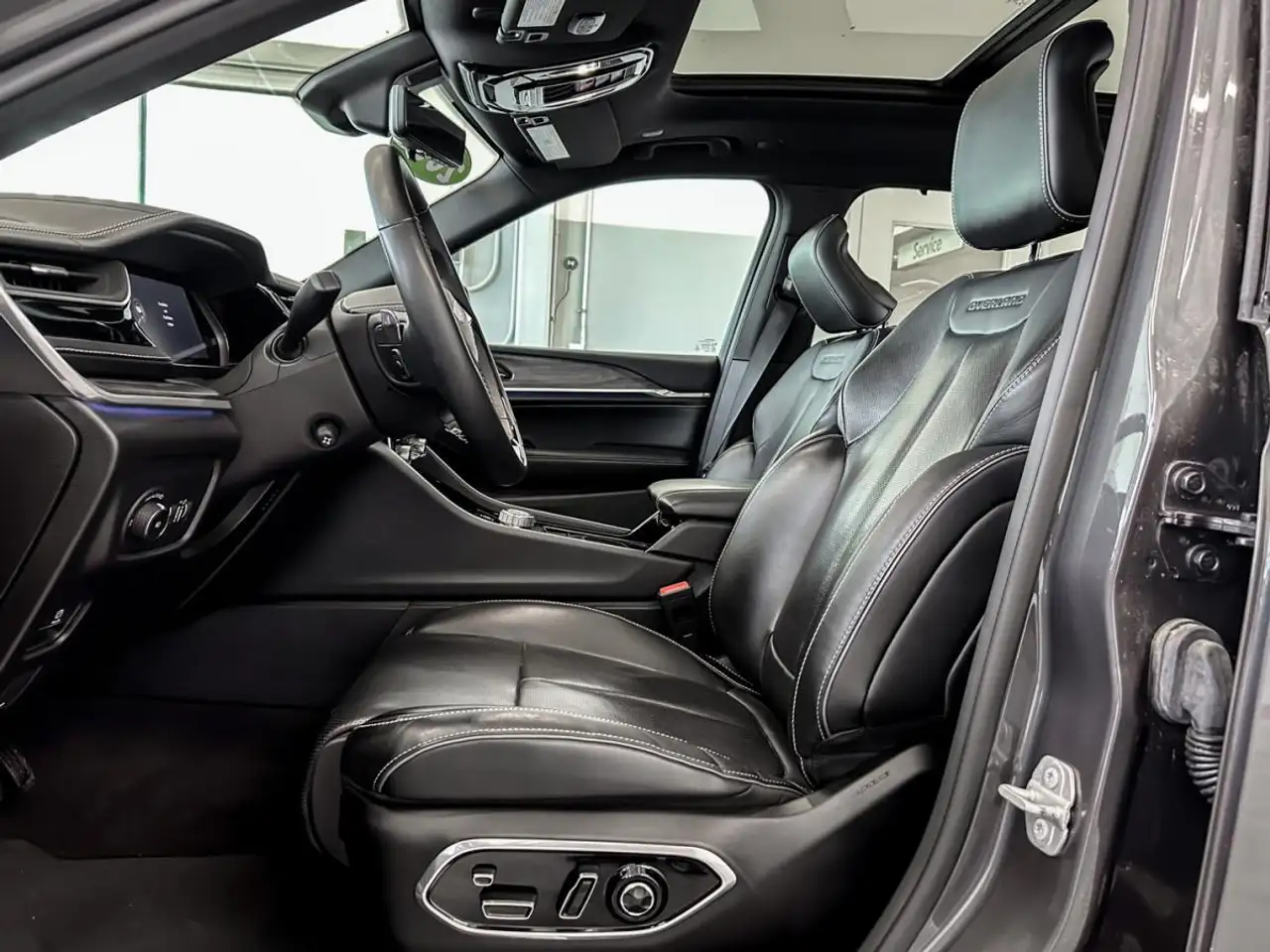 Jeep Grand Cherokee снимка Jeep Grand Cherokee