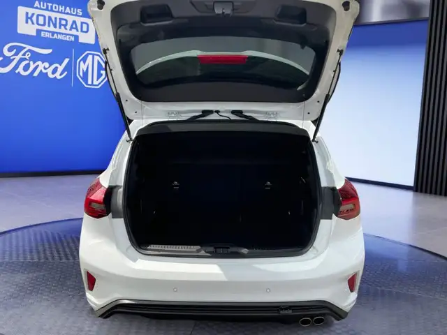 Ford Focus view 7