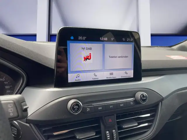 Ford Focus view 14