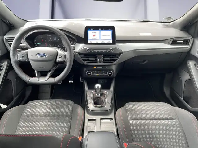 Ford Focus view 10