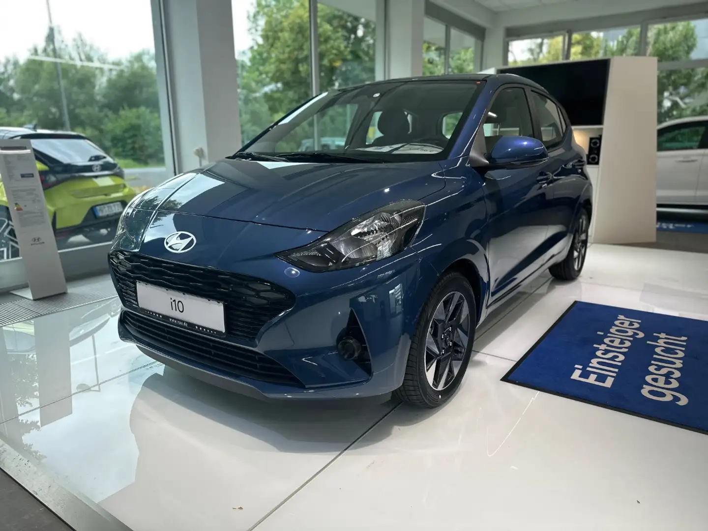 Hyundai i10 1.0 Trend, Navi, SHZ Inspektionspaket BigDeal Blauw - 2