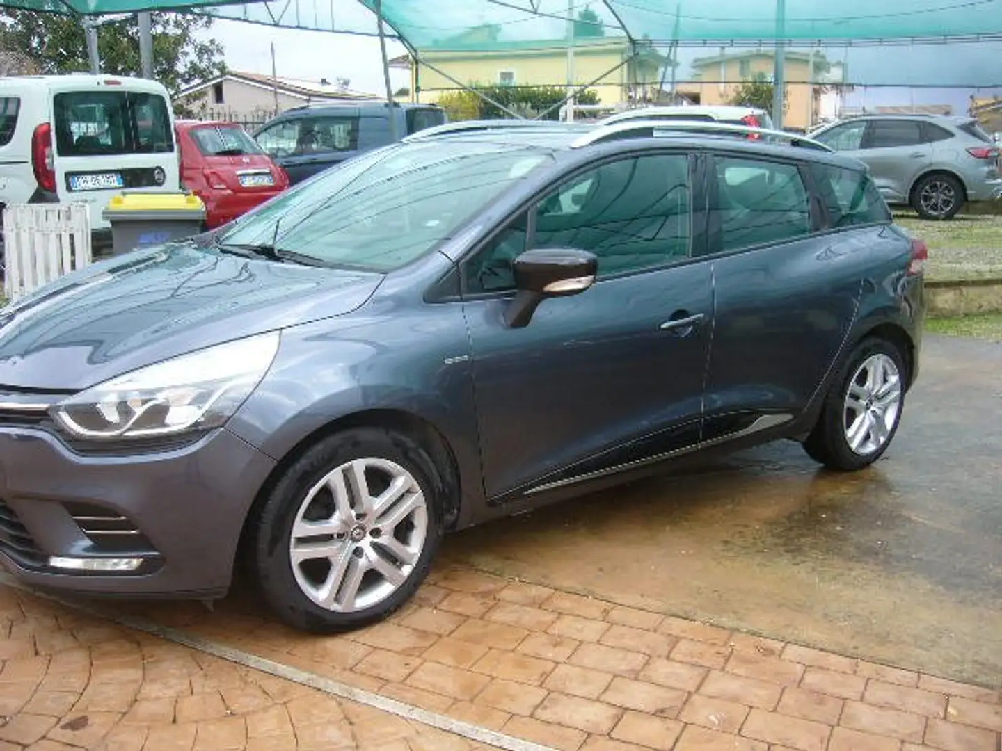 Renault Clio 1.0 cc  CLIO GRANDTOUR -- LIMITED Gris - 1