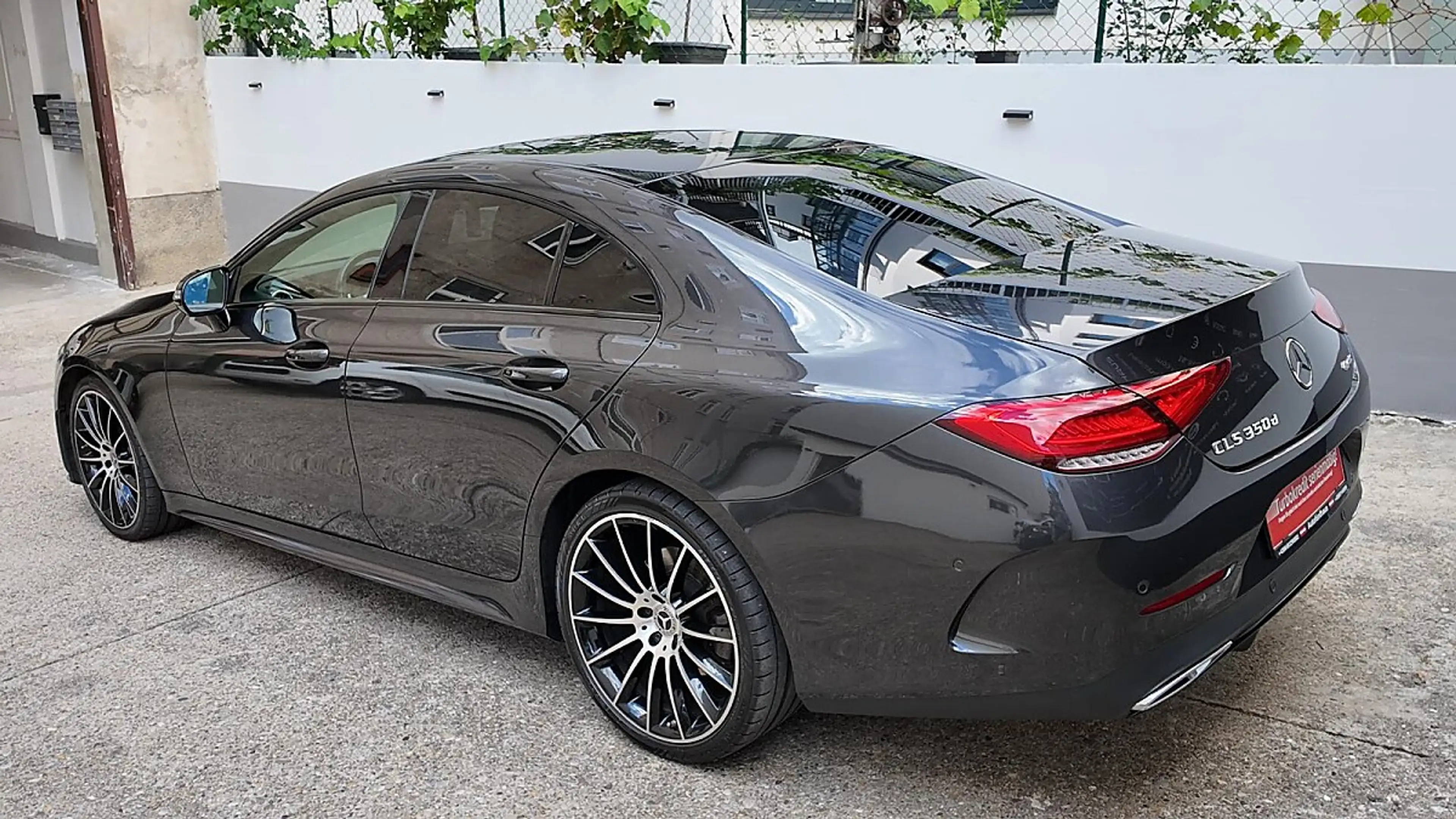 Mercedes-Benz CLS 350 d 4Matic Edition 1 — photo 2