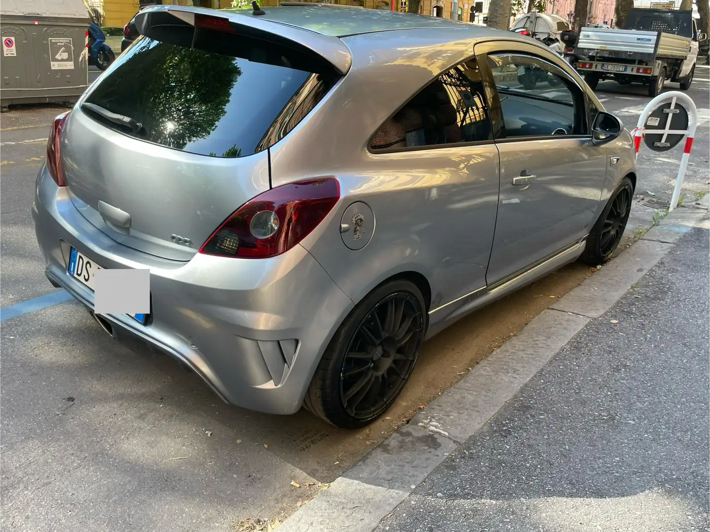 Opel Corsa 3p 1.6 turbo Opc 192cv Grigio - 2