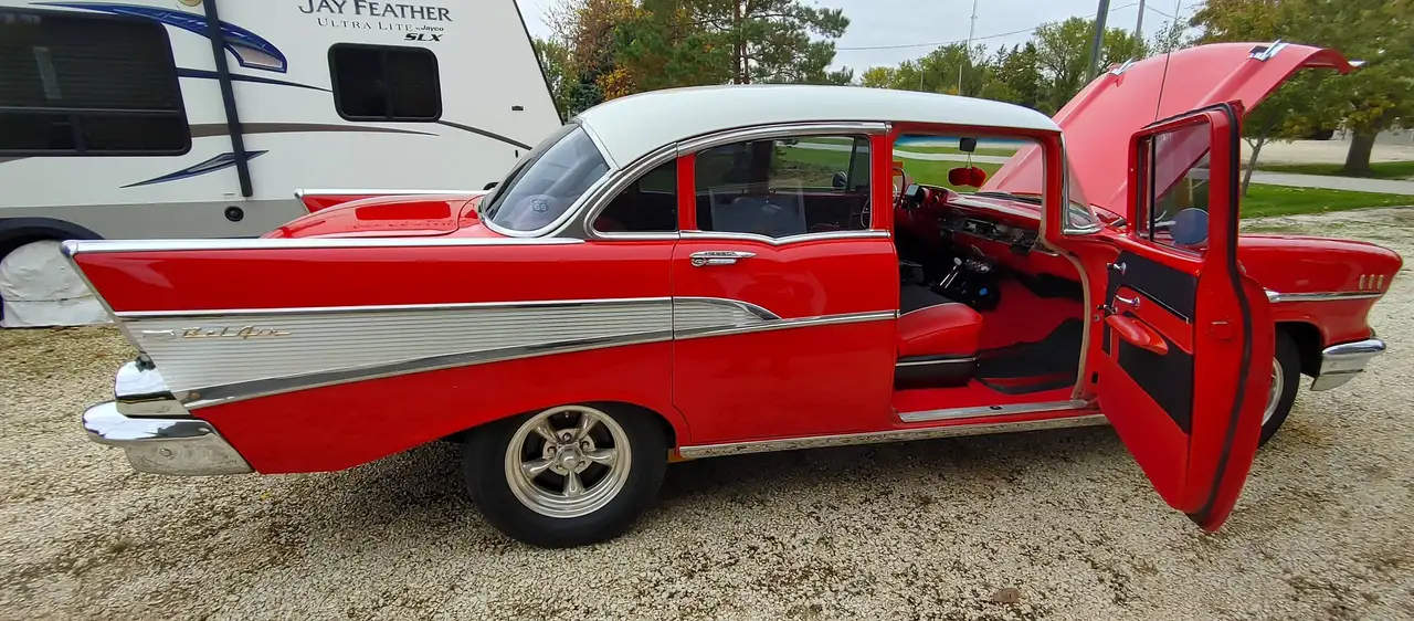 Chevrolet Bel Air снимка Chevrolet Bel Air