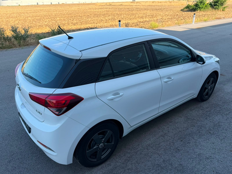 Hyundai i20 1,25 Edition 25 Edition 25 ID:81 — photo 7