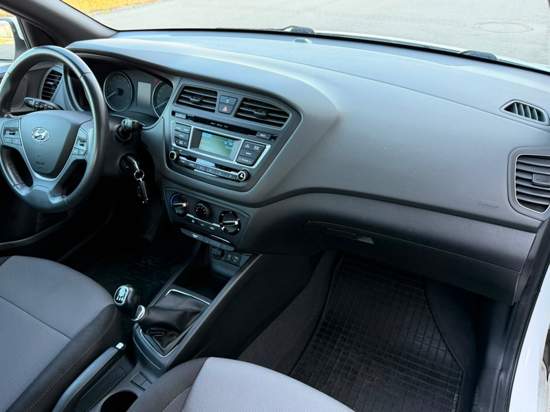 Hyundai i20 1,25 Edition 25 Edition 25 ID:81 — photo 8