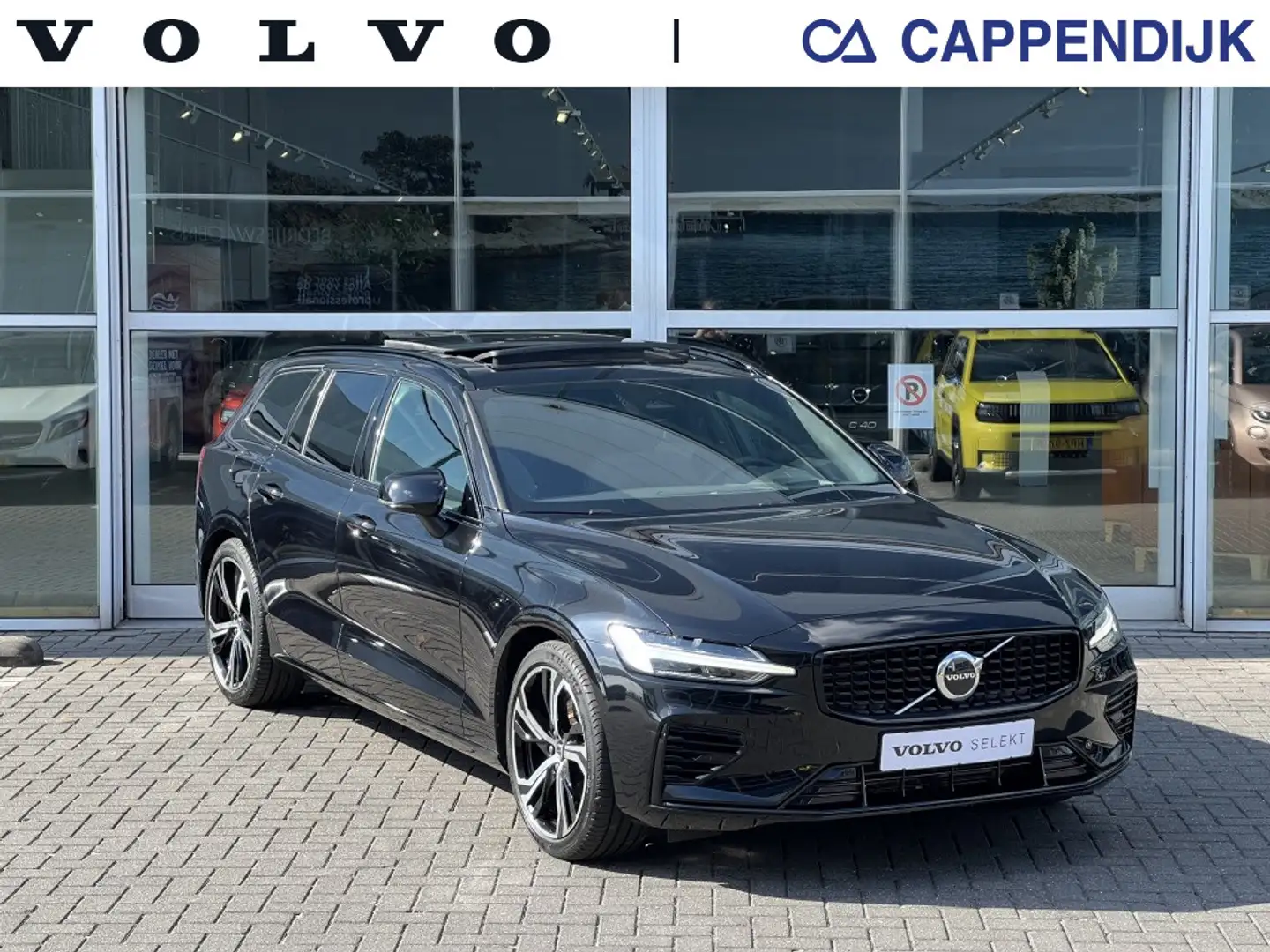 Volvo V60 T8 455PK Recharge Ultra Dark| Panodak| Adap.Cruise Noir - 1
