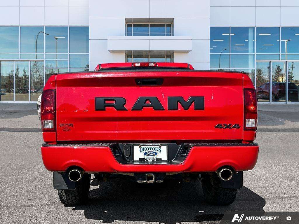 2020 RAM 1500 ST 4x4 Crew Cab 5.6 ft. box 140 in. WB — снимка 1