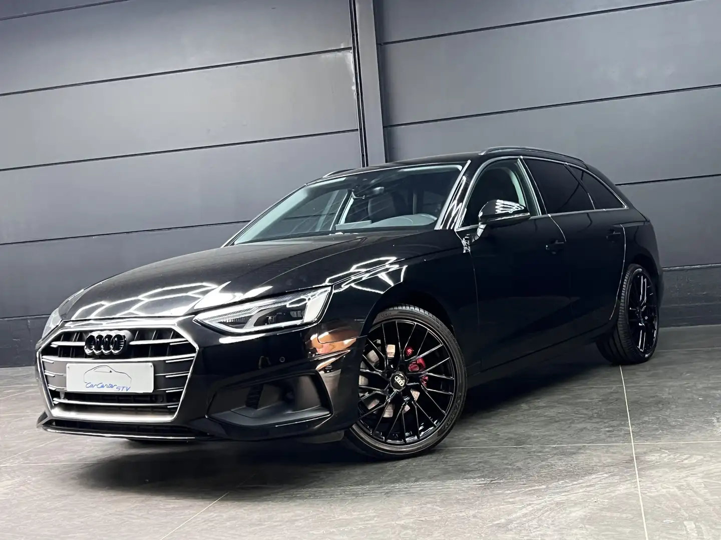 Audi A4 Avant 35 TFSI S tronic 150 Pk / Leder / LED / Noir - 1
