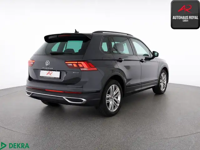 Volkswagen Tiguan view 5
