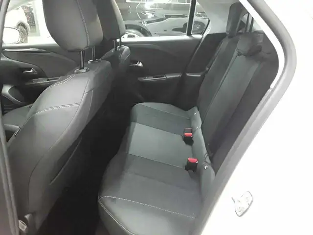 Opel Corsa view 13