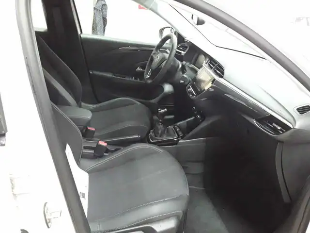 Opel Corsa view 8