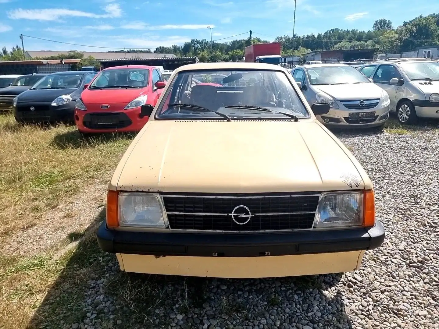 Opel Kadett Sarı - 1