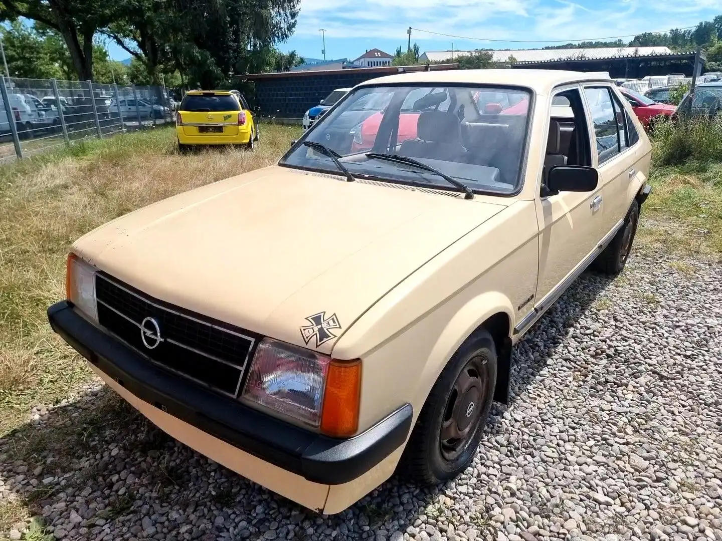 Opel Kadett Žlutá - 2