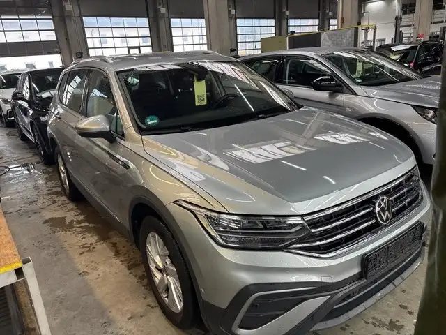 Volkswagen Tiguan Allspace Life 2.0 TDI DSG AHK/Kamera/Head Life
