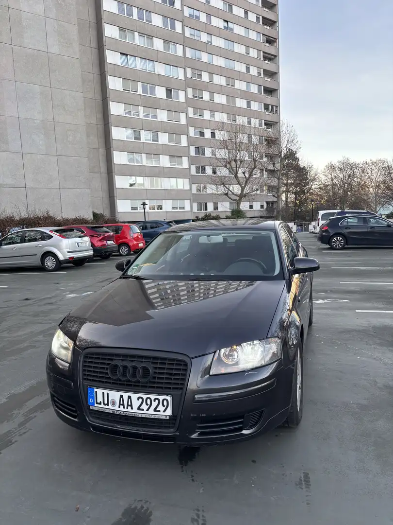 Audi A3 8P 1.6 TÜV NEU - 1