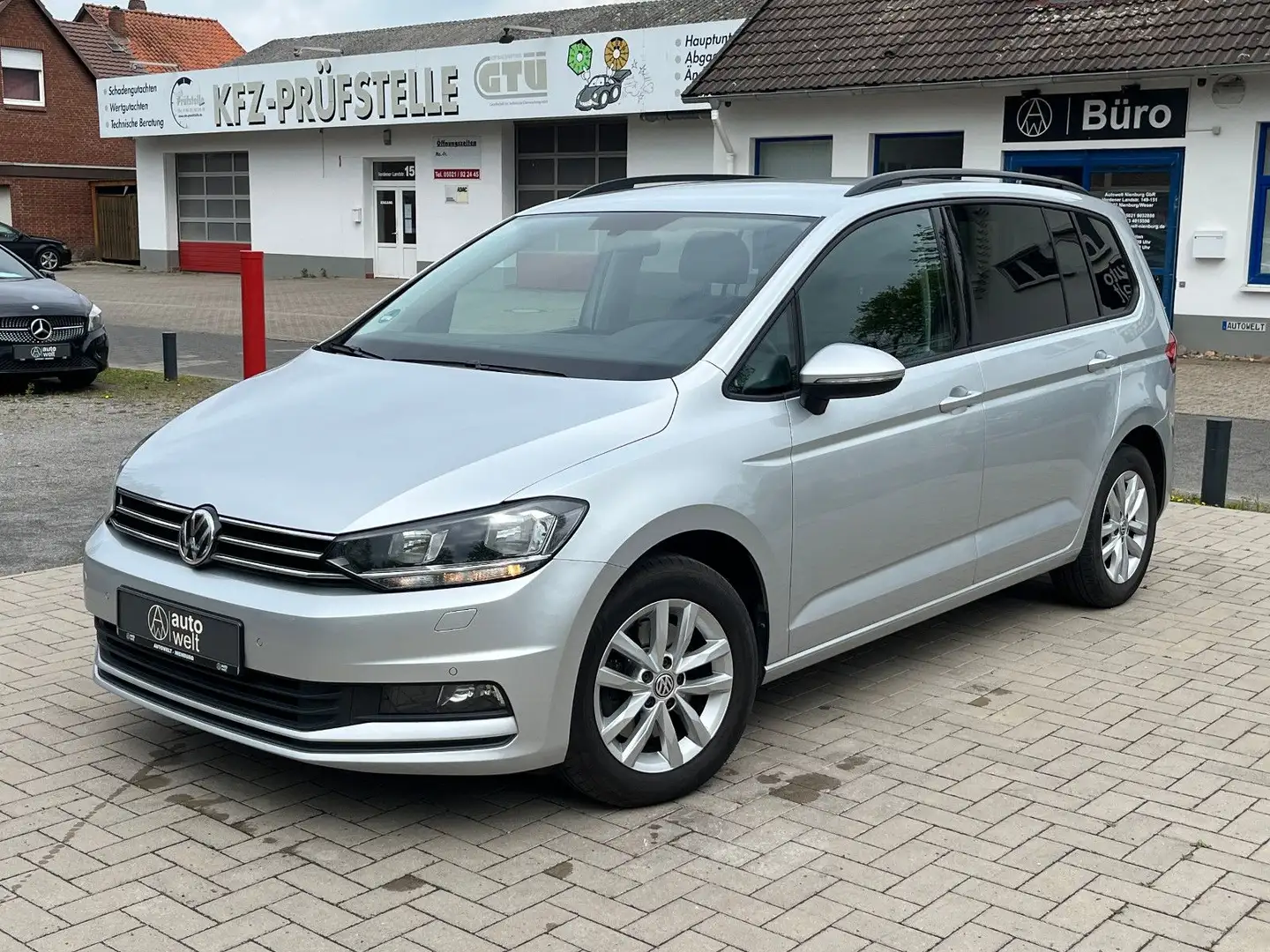 Volkswagen Touran 2.0 TDI+DSG+AHK+Navi+ACC+Scheck. lückenl. Argent - 1