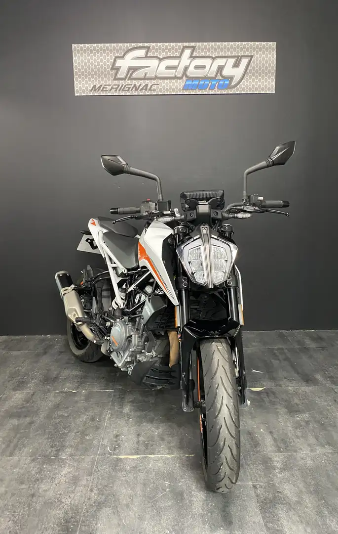 KTM 390 Duke - 2