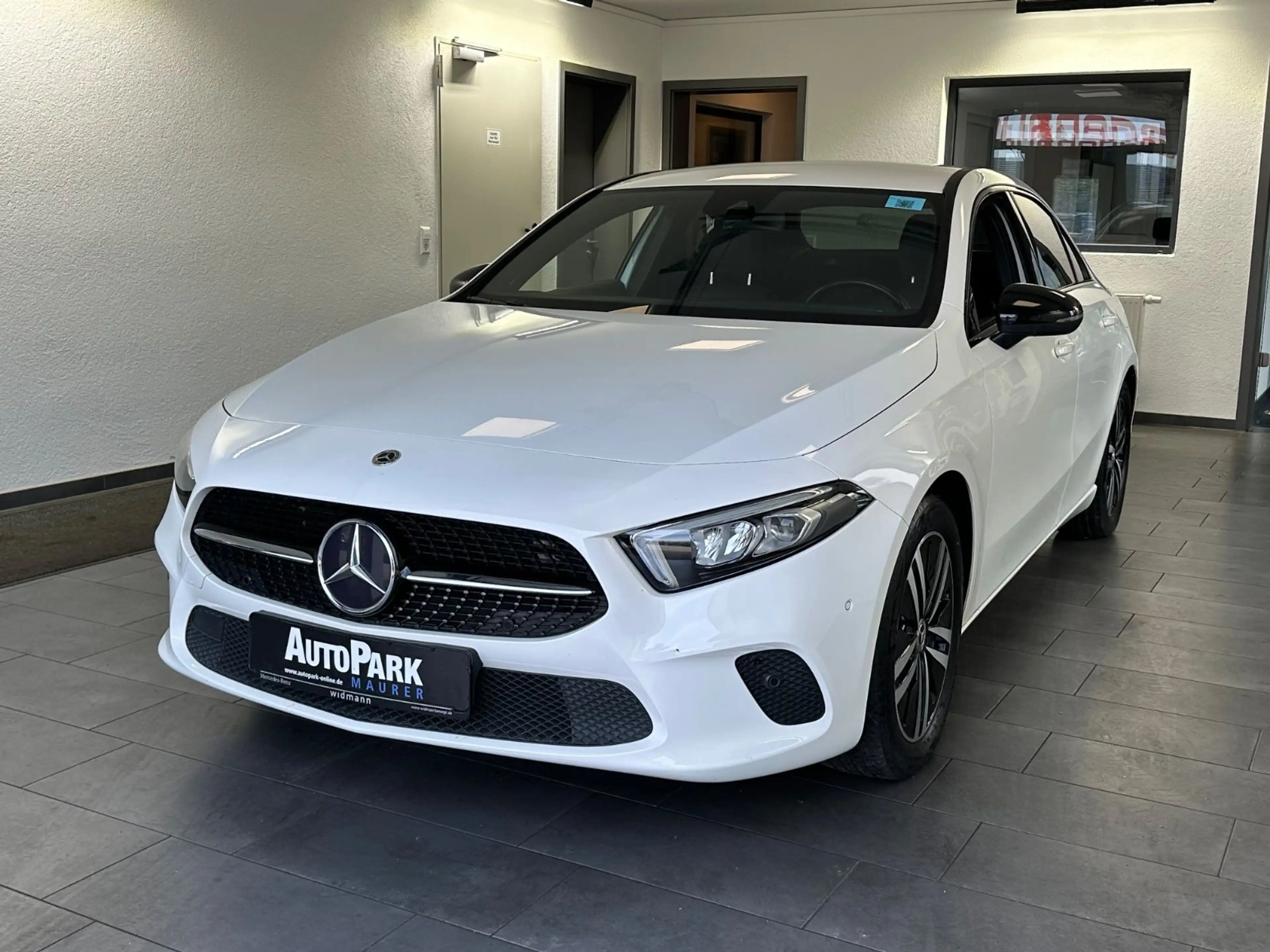 Mercedes-Benz A 200 d Limousine Progressive*LED*SHZ*Ambiente* — photo 2