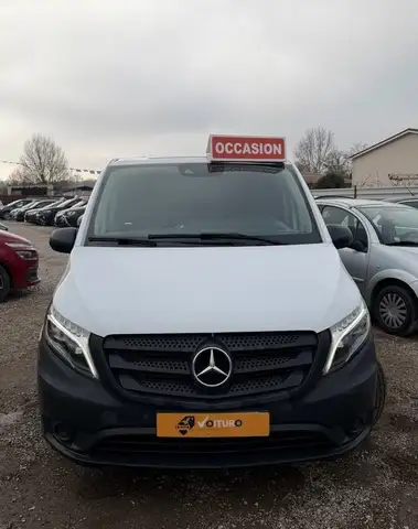 Mercedes-Benz Vito view 10