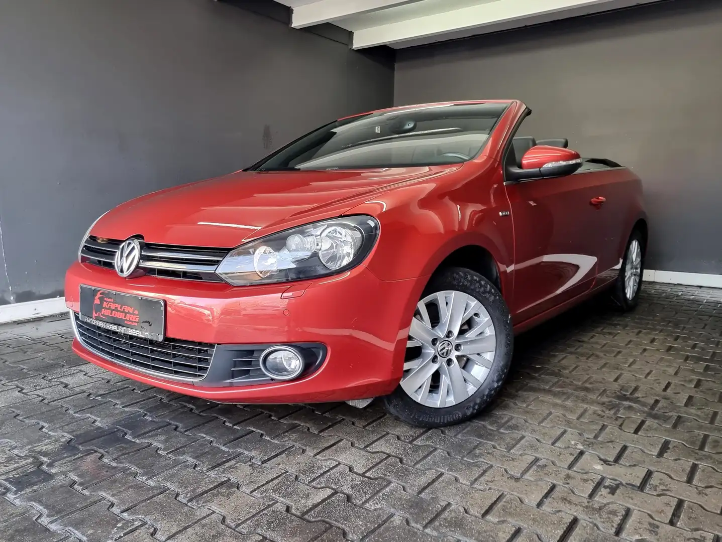 Volkswagen Golf Cabriolet Cabrio 2.0 TDI, AUTOMATIK, LEDER, PARKTRONIK Rot - 1