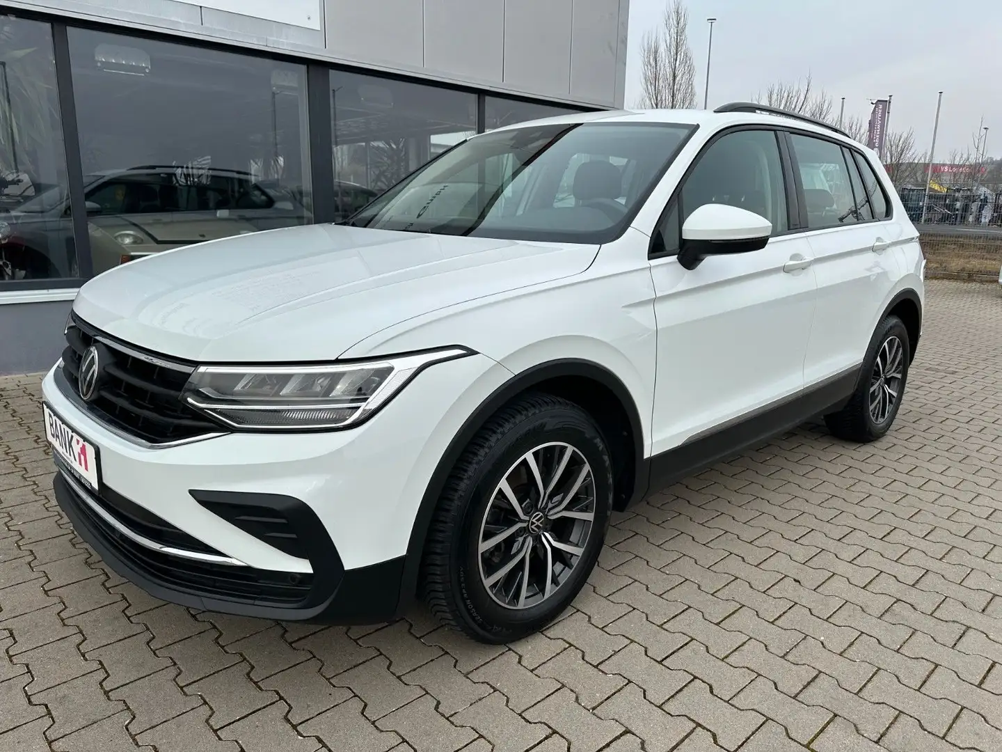 Volkswagen Tiguan 1,5TSI Life Navi/Winterpak./LED/PDC/ACC Weiß - 1
