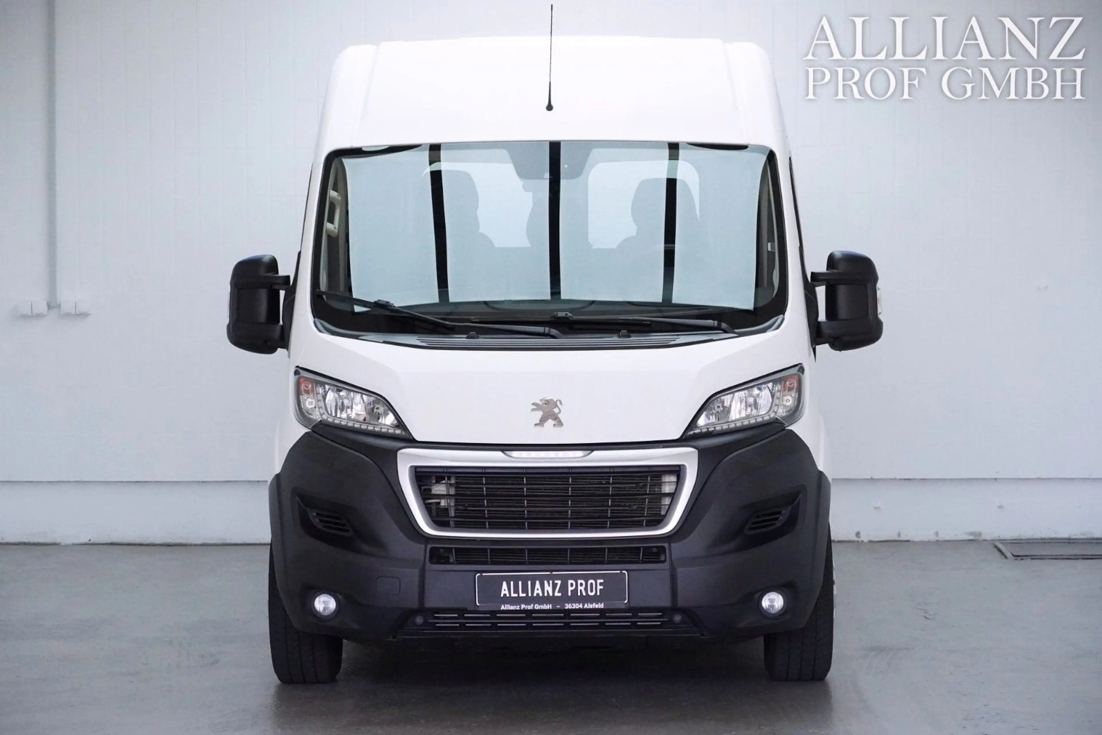 Peugeot Boxer Kombi 333 L2H2 Active Blue-HDi 160 Kamera — photo 2