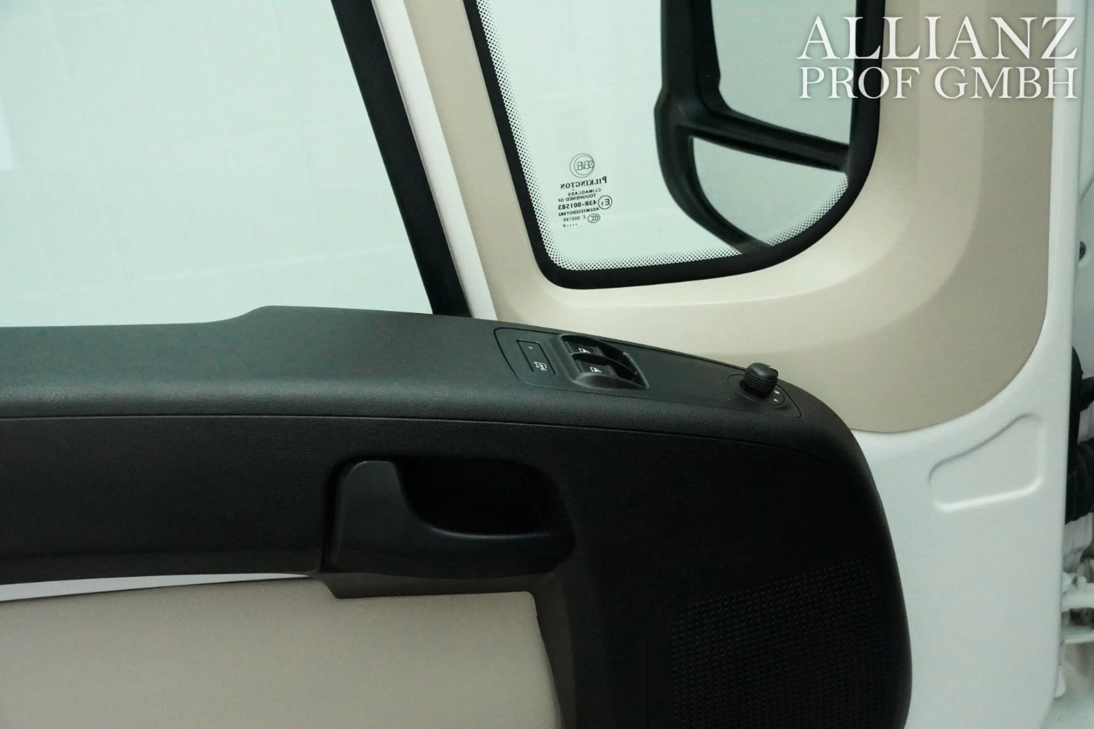 Peugeot Boxer Kombi 333 L2H2 Active Blue-HDi 160 Kamera — photo 14