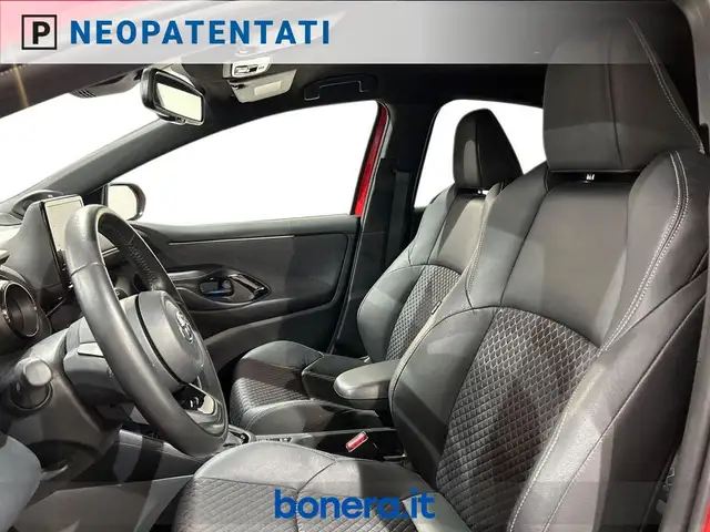 Toyota Yaris view 14