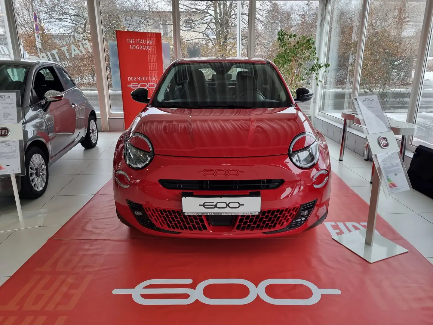 Fiat 600 Elektro 115kW (156PS) 54 kWh "RED" Rot - 1