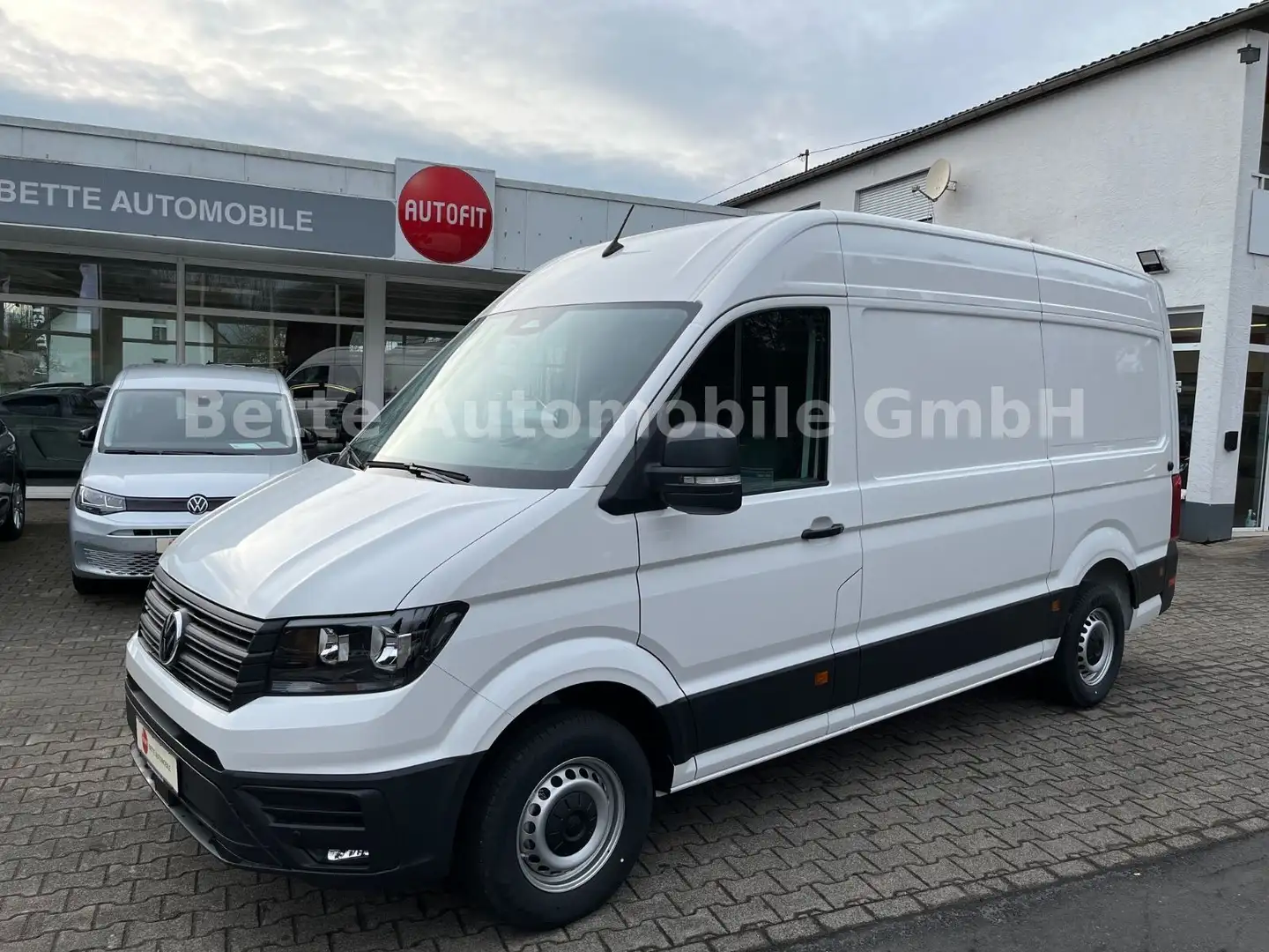 Volkswagen Crafter 35 2.0 TDI MR HD L3H3 Weiß - 1