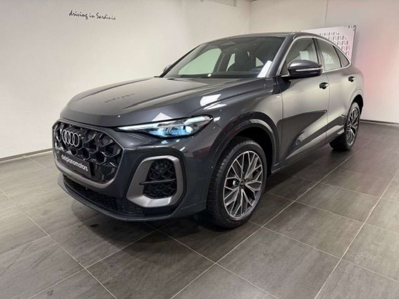 Audi Q5 Sport Back S-Line tdi 204 cv mhew Quattro