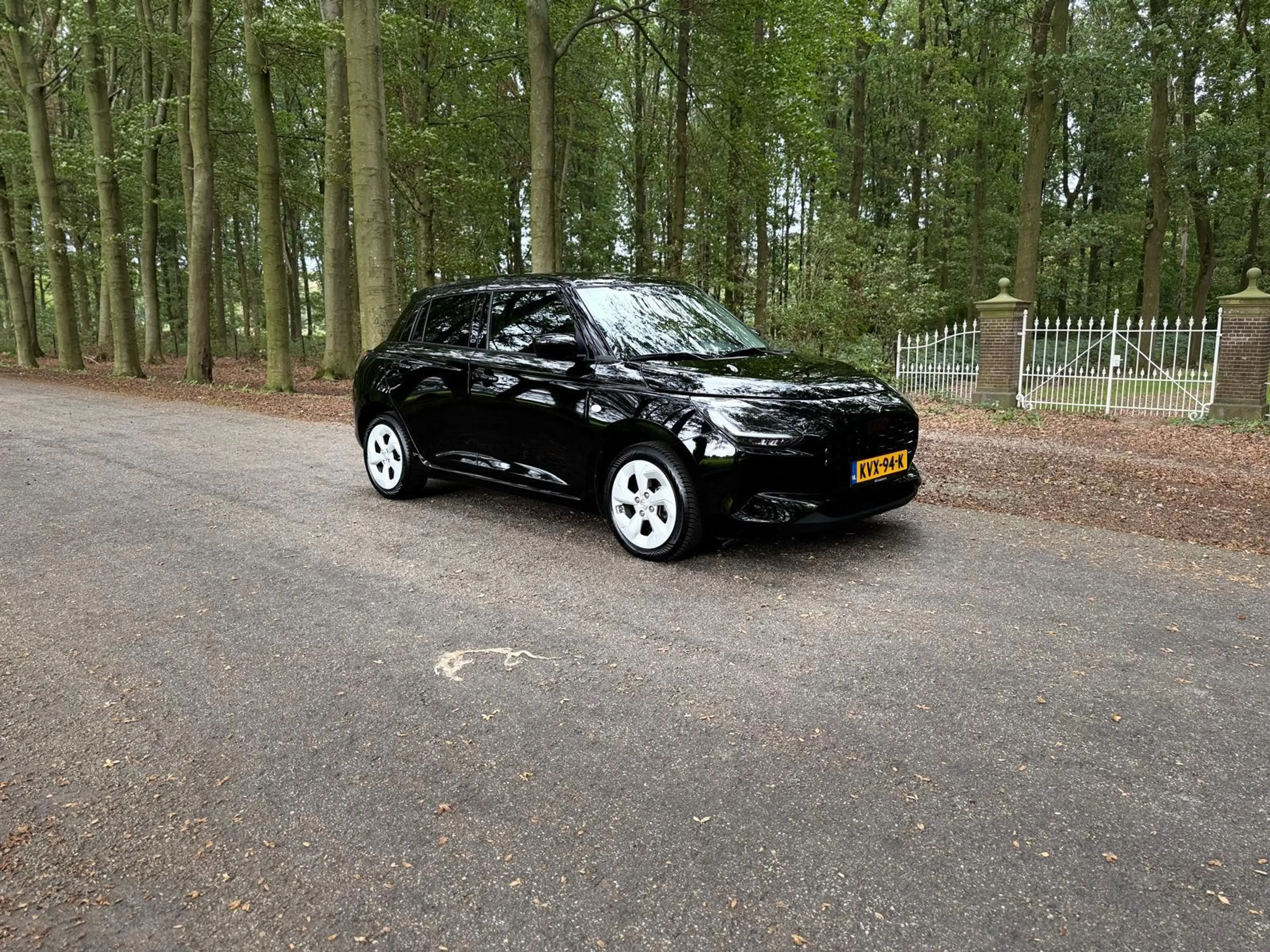 Suzuki Swift 1.2 Select Smart Hybrid — photo 8