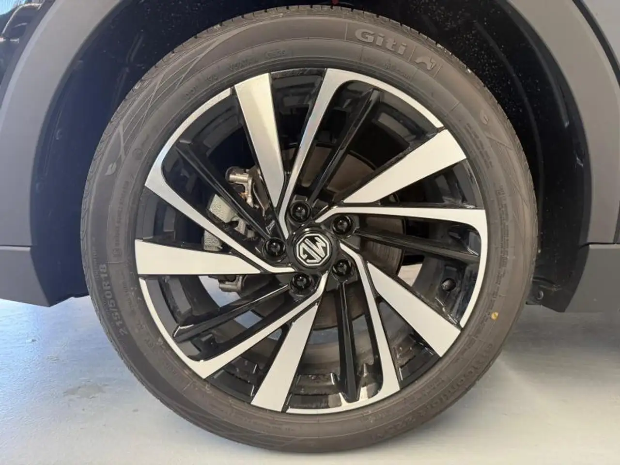 MG ZS 1.5 hybrid+ Luxury auto (KM 0) TETTO PAN, миниатюра 16