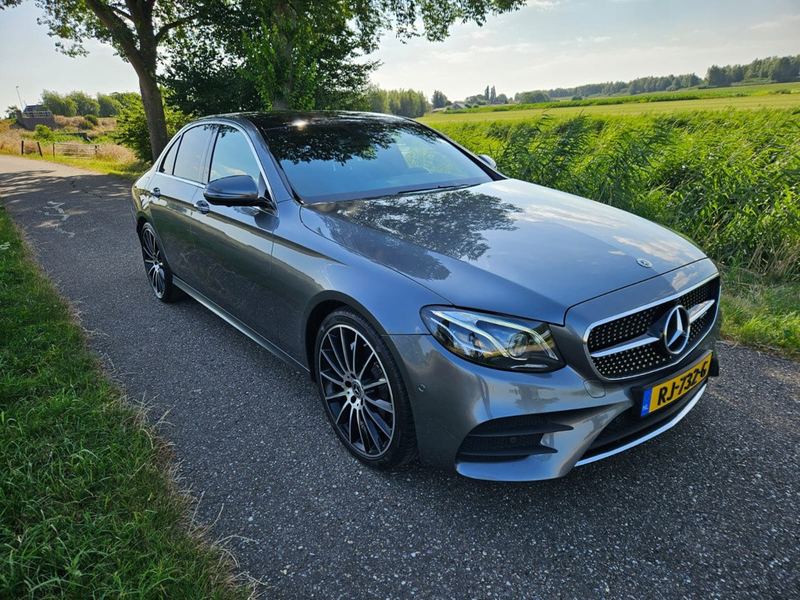 Mercedes-Benz E 200 AMG Line 9G-Tronic Widescreen-Sfeerverlichting — photo 3