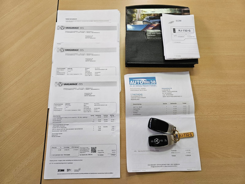 Mercedes-Benz E 200 AMG Line 9G-Tronic Widescreen-Sfeerverlichting — photo 15