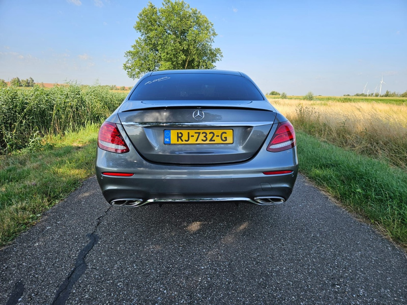 Mercedes-Benz E 200 AMG Line 9G-Tronic Widescreen-Sfeerverlichting — photo 7
