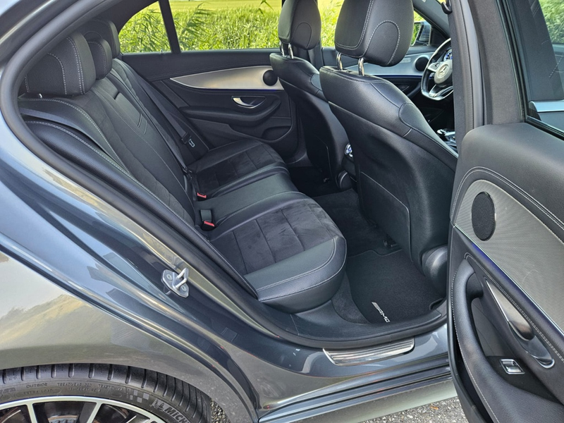 Mercedes-Benz E 200 AMG Line 9G-Tronic Widescreen-Sfeerverlichting — photo 11