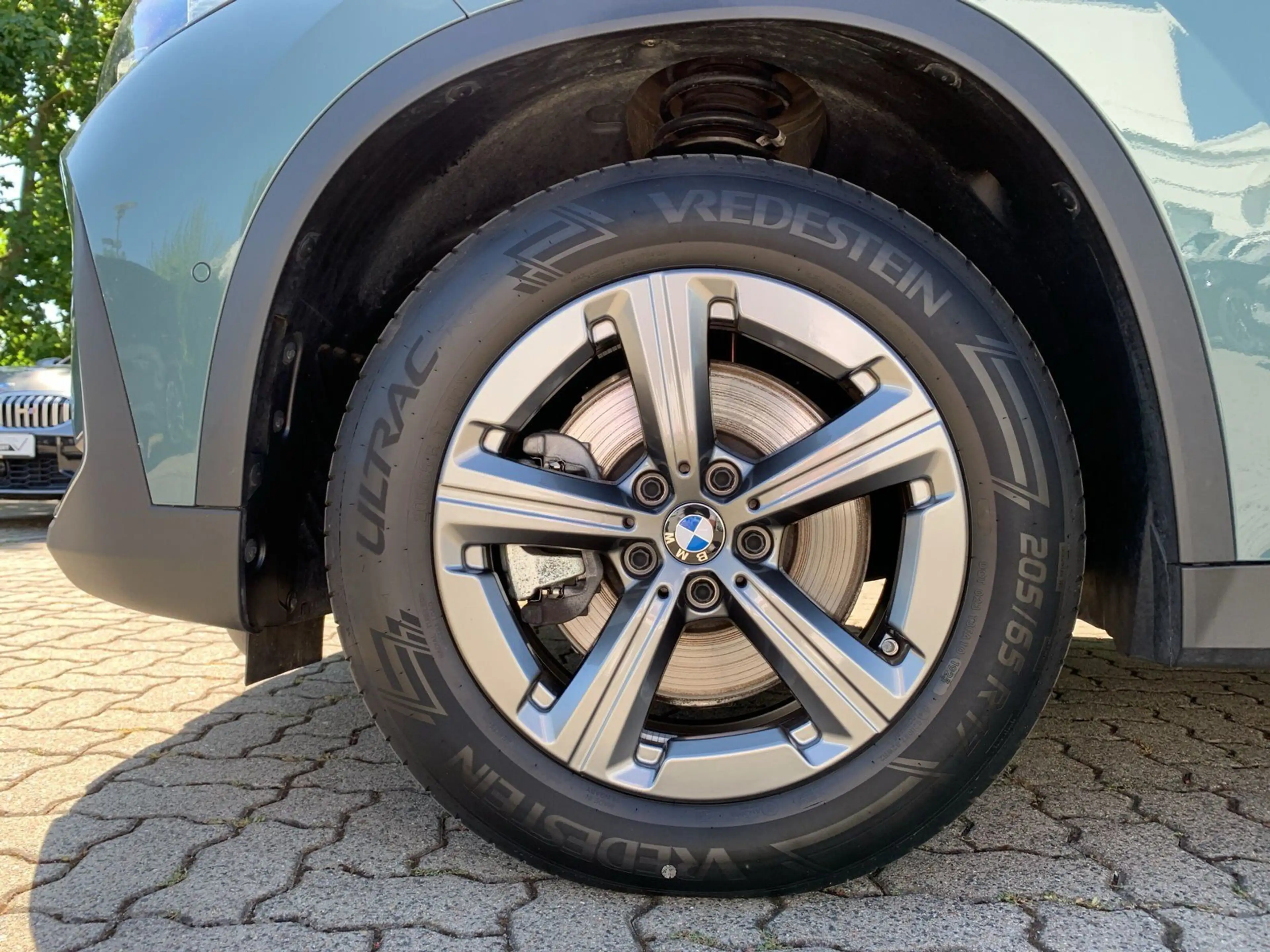 BMW X1 sDrive20i Aut/AHK/Dr.As.Pl./ad.LED/Kamera — photo 3