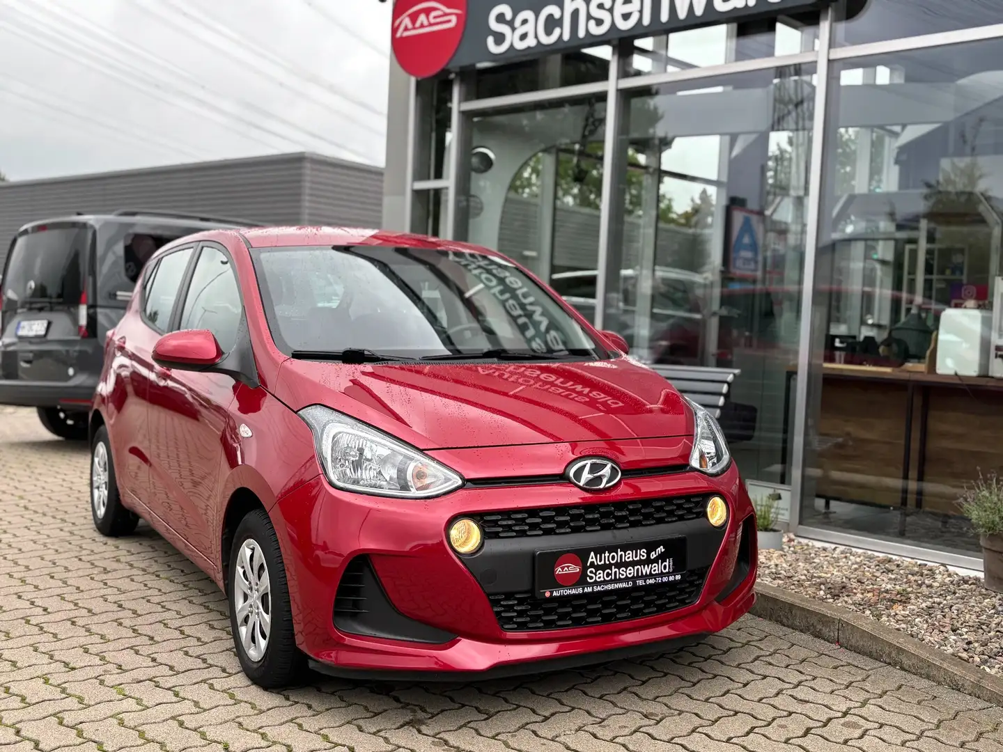 Hyundai i10 Classic 1.0 Rouge - 1