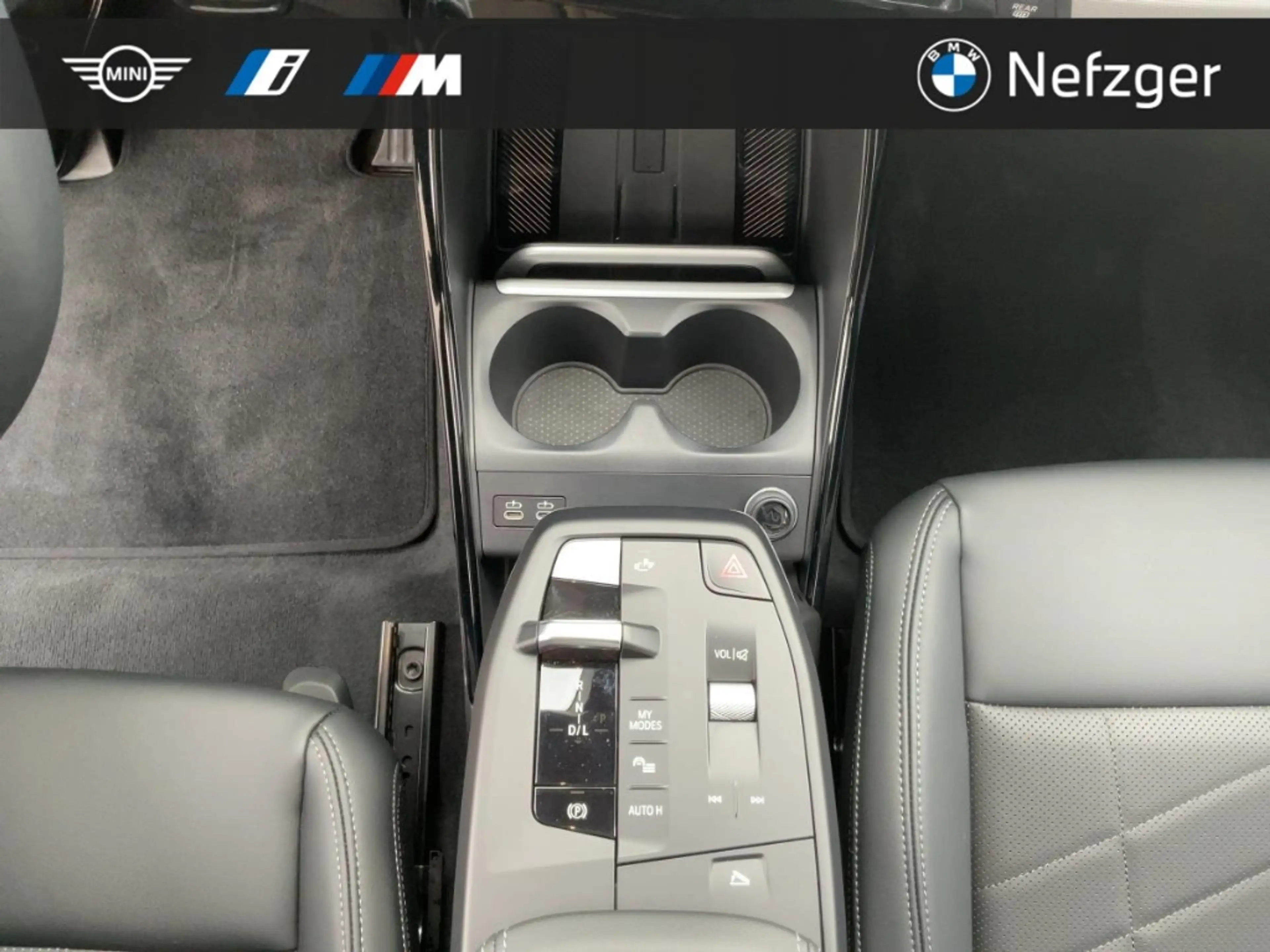 BMW X2 sDrive20i HUD Adap. LED Iconic 360° ACC AHK — photo 14