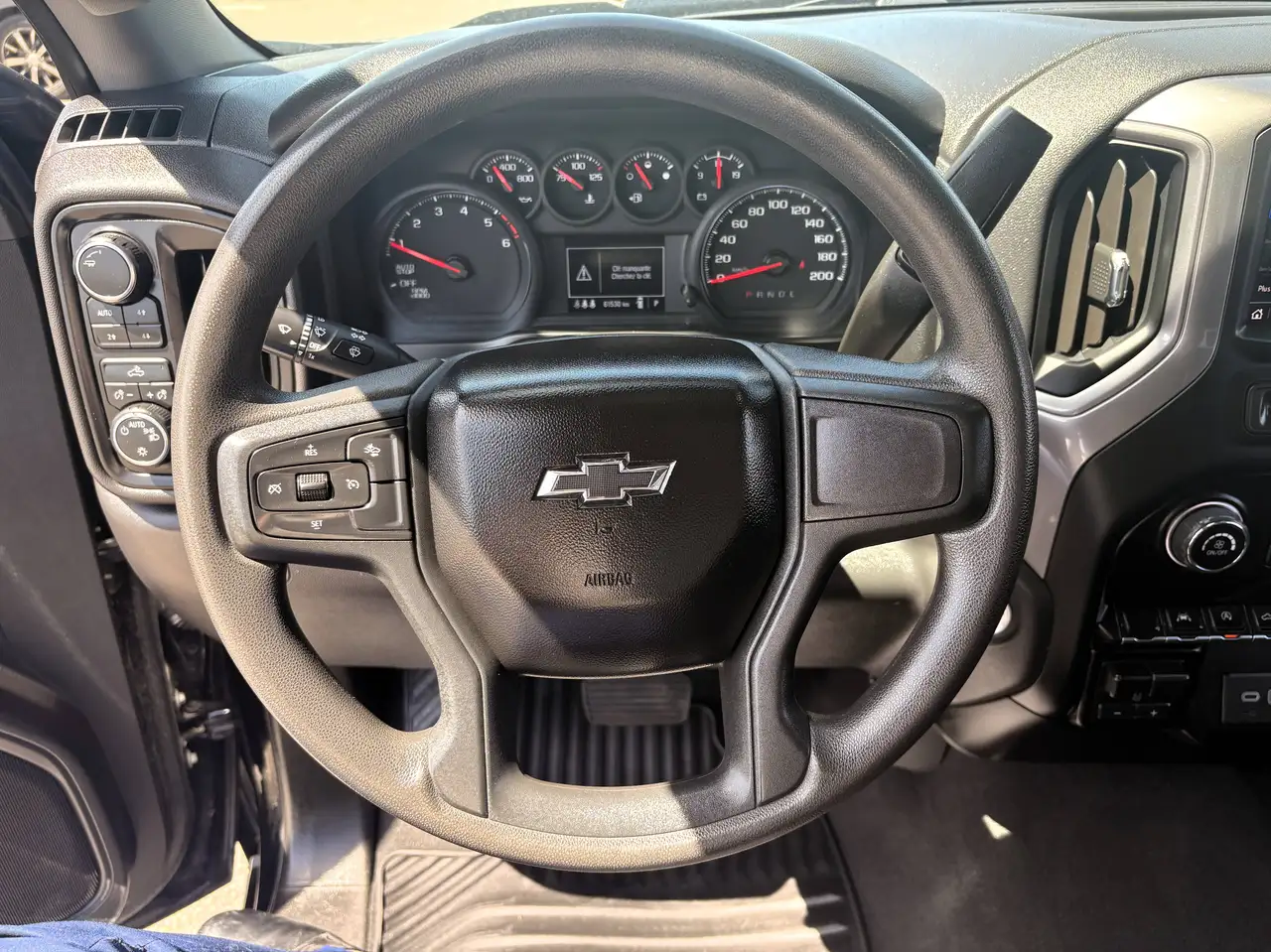 Chevrolet Silverado 1500 снимка Chevrolet Silverado 1500