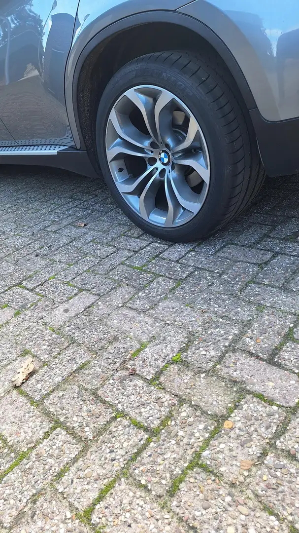 BMW X1 bmw x6 m uitvoering Grijs - 2