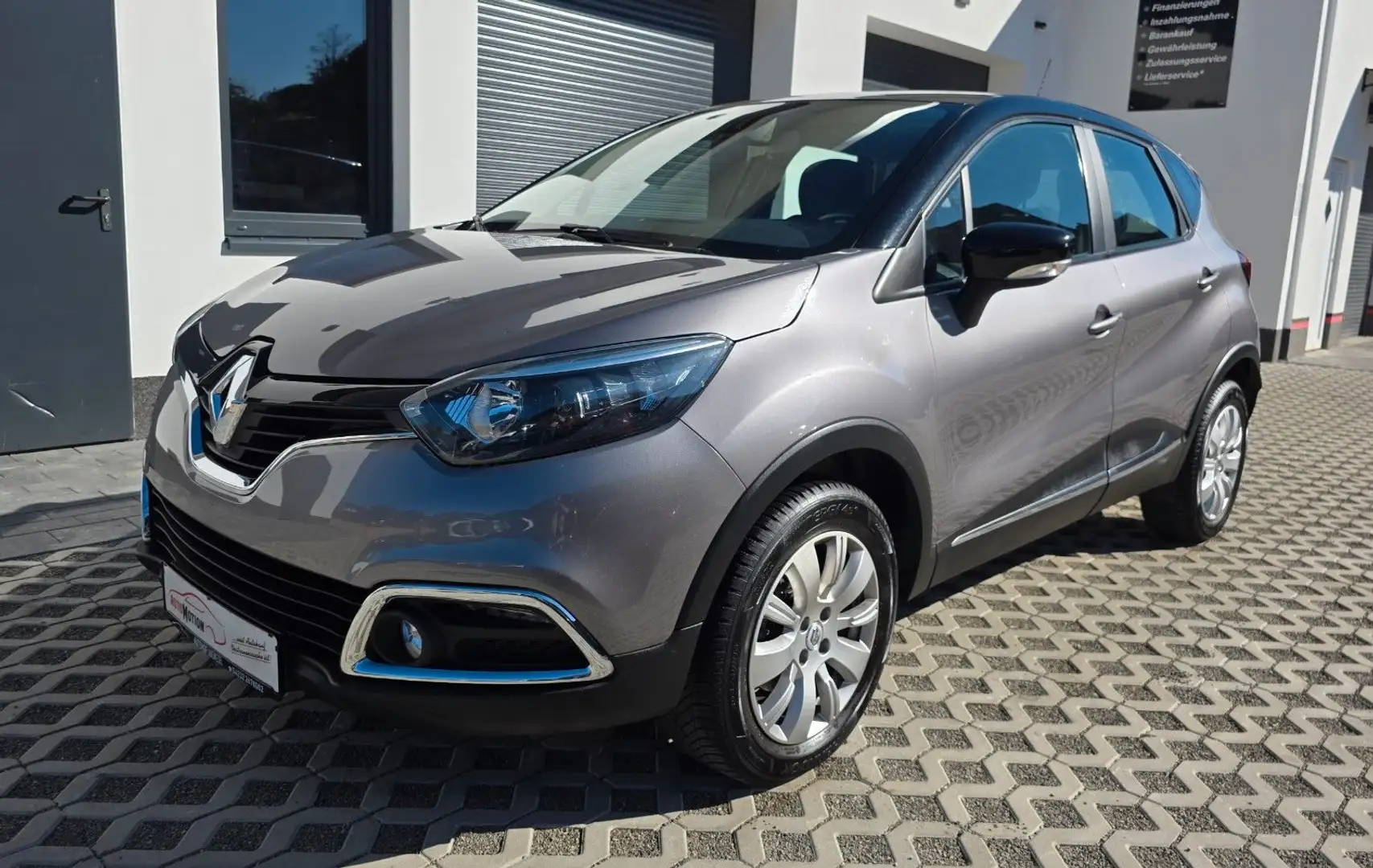 Renault Captur ENERGY TCe 120 EDC*Automatik*Navi*AHK*SHZ Grau - 2